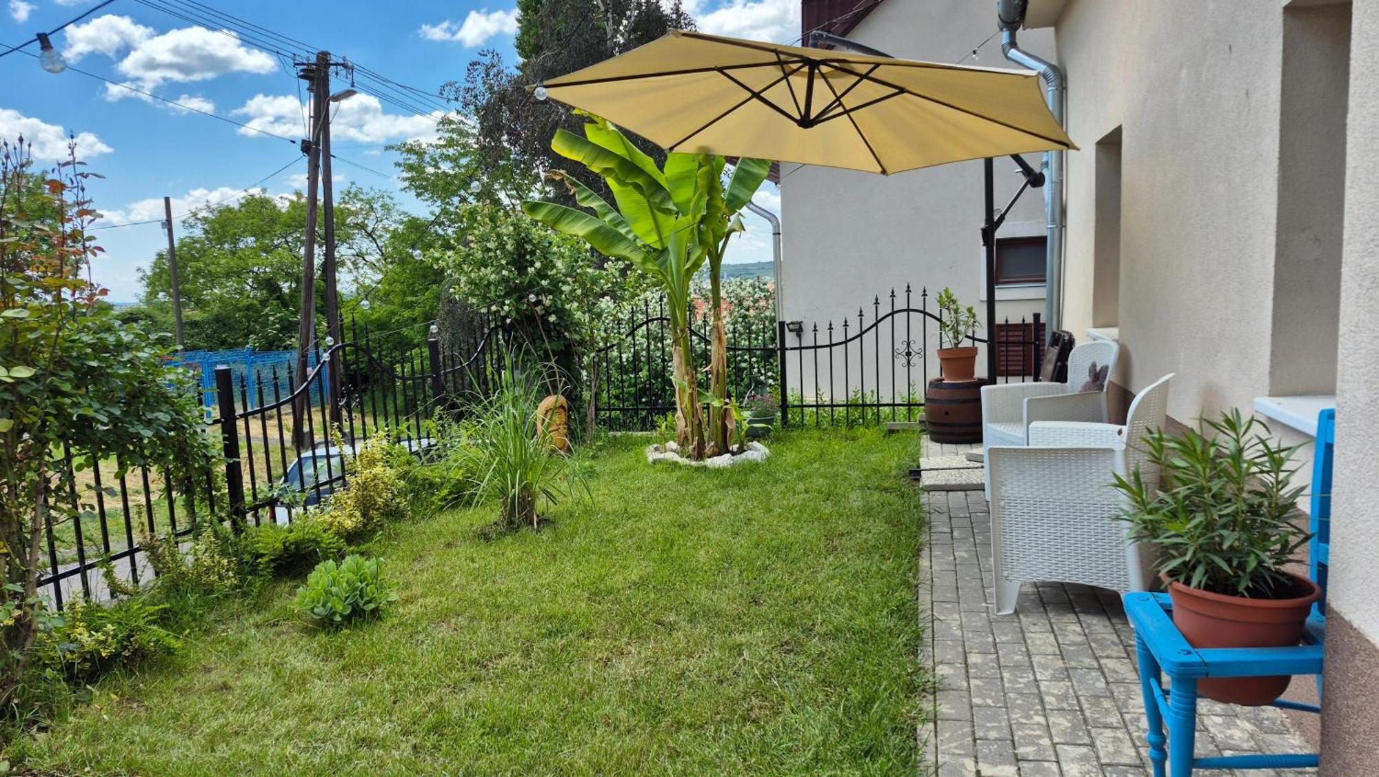 Mi Casa Vendeghaz - Apartments Егер Екстериор снимка