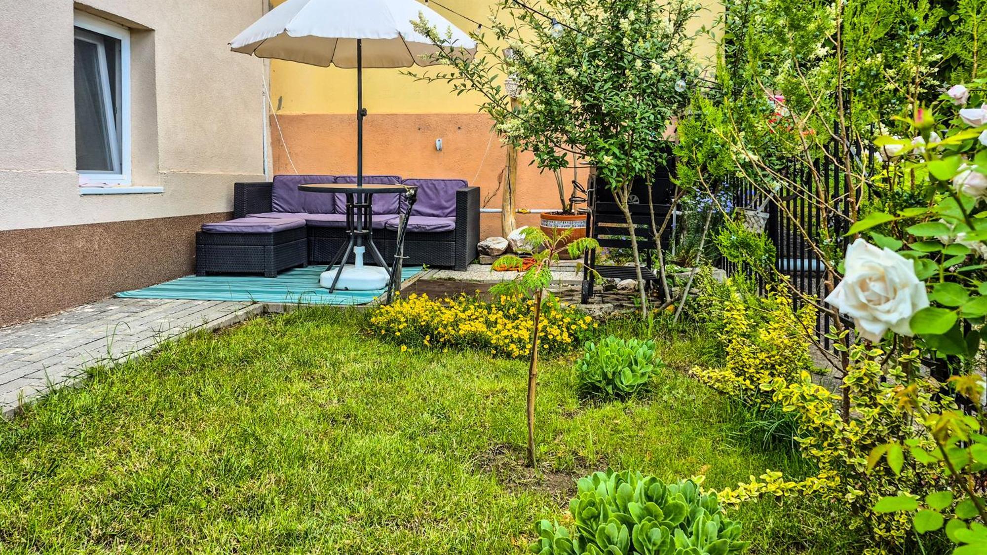 Mi Casa Vendeghaz - Apartments Егер Екстериор снимка